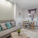Elaia 4 *
