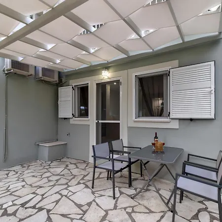 Apartment Elaia 4 *
