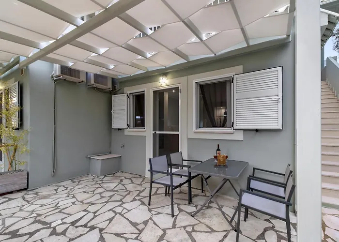 Διαμέρισμα Elaia 4 *